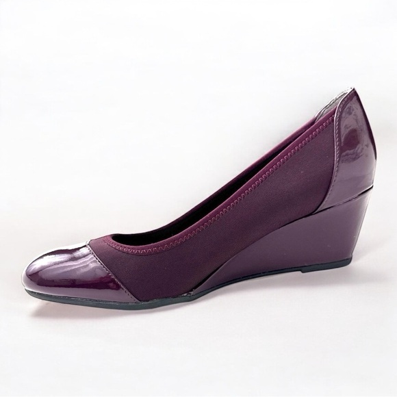 LifeStride Juliana Stretch Wedge Heels Deep Red Burgundy Patent - Size 10W - Picture 3 of 10